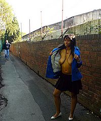 Amateur Exhibitionist Sarah Jane